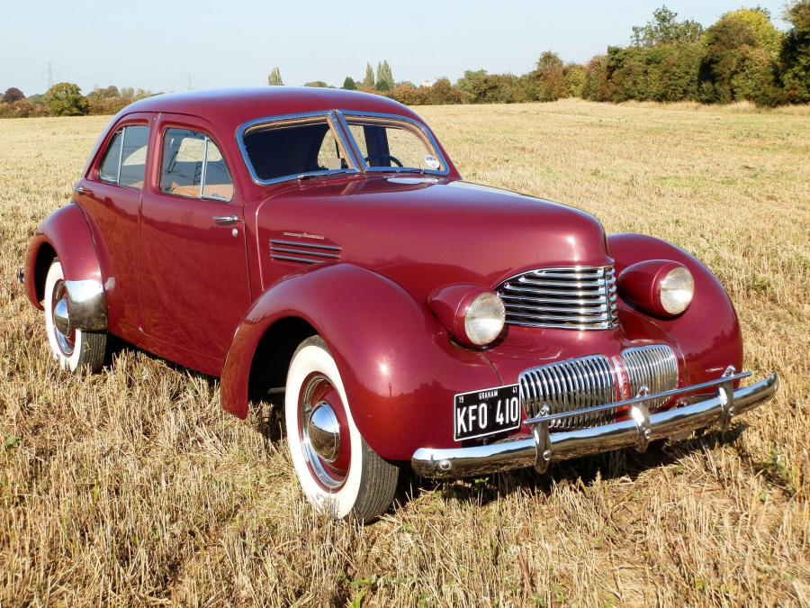  Graham Model 113 Custom Hollywood Supercharged Sedan 1941 года  (фото 1 из 53)
